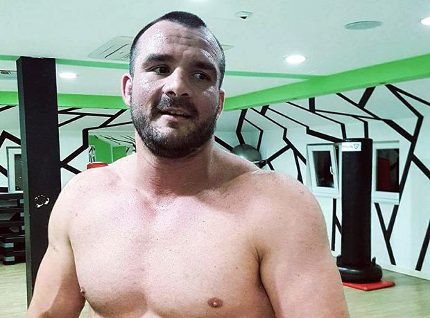 Ухапшен возач “бентлија” који је пресекао Вучићеву колону 